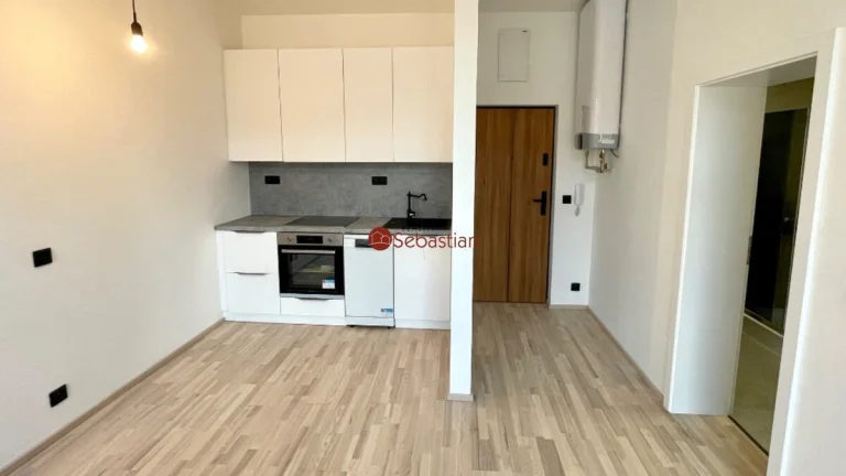 K pronájmu moderní, světlý byt 2+kk, 33 m², Hořice, ul. Slad