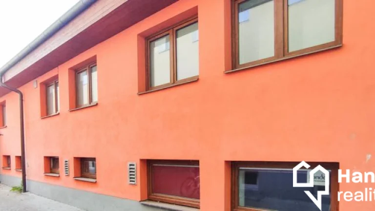 Prodej multifunkční budovy v ul. Šafaříkova,...