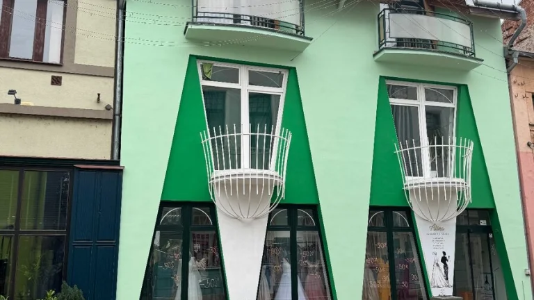 Obchodná budova Michalovce Centrum