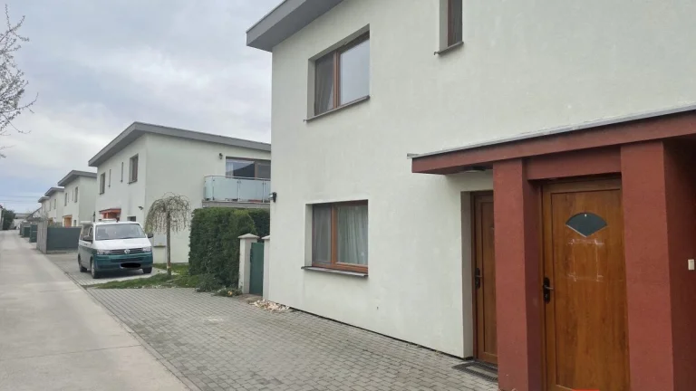 2 izbový byt 43m2, ul. Hradská, Bratislava - Vrakuňa