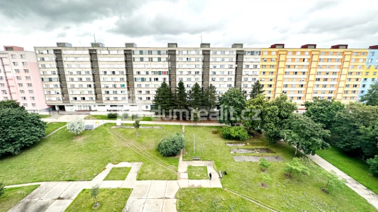 Pronájem prostorné garsoniéry v Ústí nad Labem v oblíbené lo