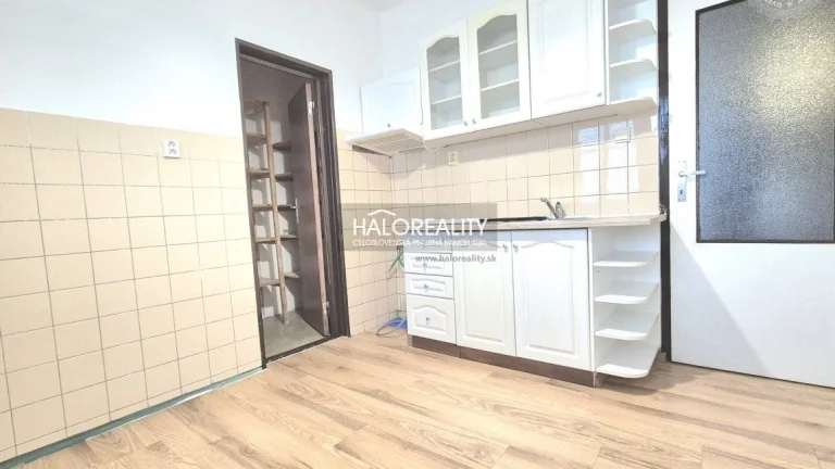 HALO reality - Predaj, trojizbový byt Považská Bystrica, Roz