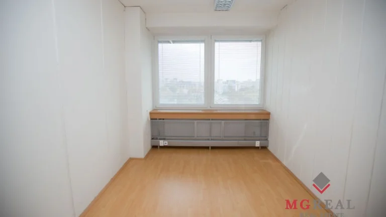 Prenájom kancelária 12,5m2 - Drieňová ulica, Ružinov