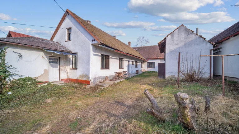Prodej rodinného domu 130 m², pozemek 1216 m² Kostěnice
