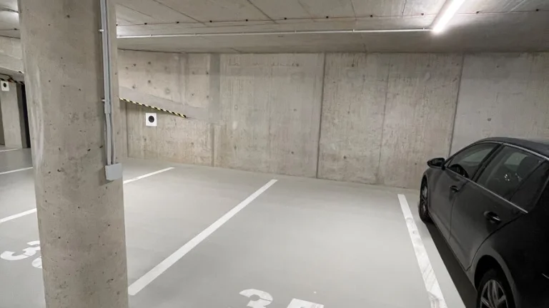 Pronajmu parkovaci misto Opustena 4, Brno