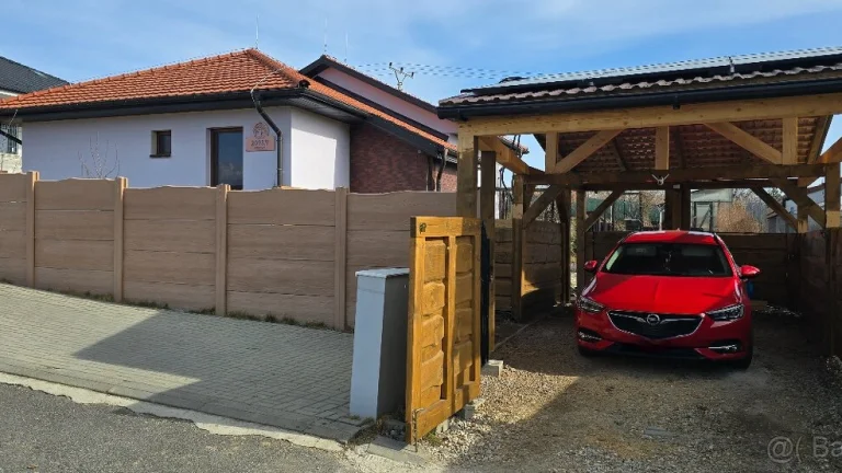 Novo skolaudovaný RD v tichej časti V. Lomnice