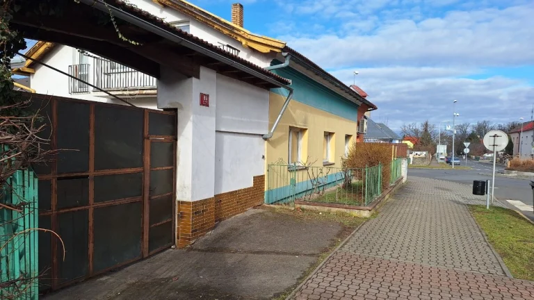 Pronájem bytu 3+kk vSatalicích.