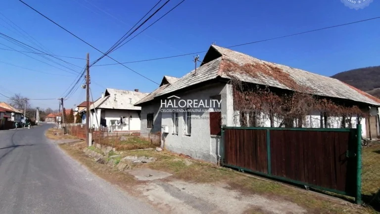 HALO reality - Predaj, rodinný dom Stredné Plachtince - EXKL