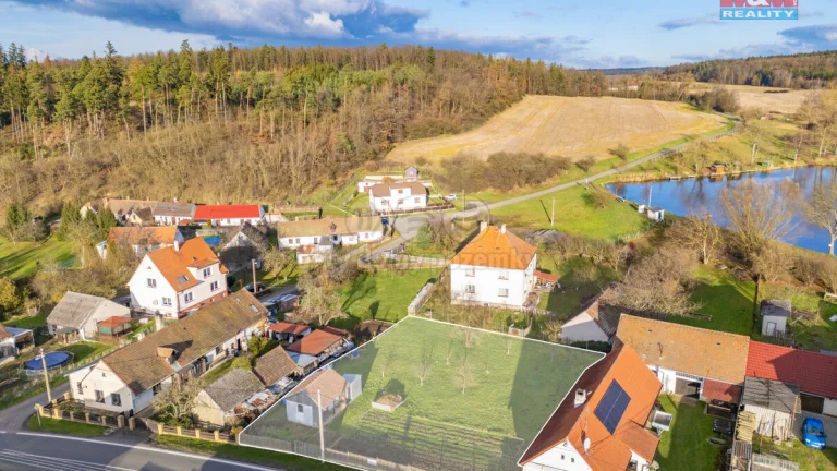 Prodej pozemku k bydlení, 1019 m², Dolce
