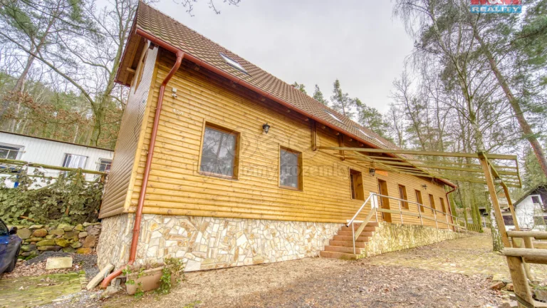 Prodej penzionu, 272 m², Jesenice, ul. U Velkého rybníka