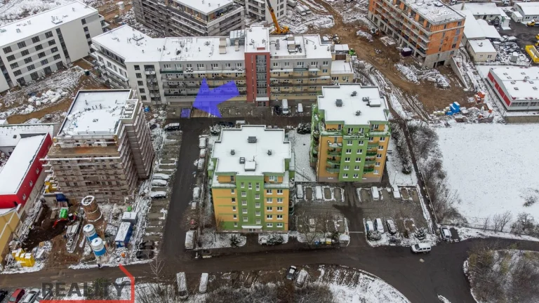 Pronájem, ostatní/garážové stání, 12 m2, Goldscheiderova 288