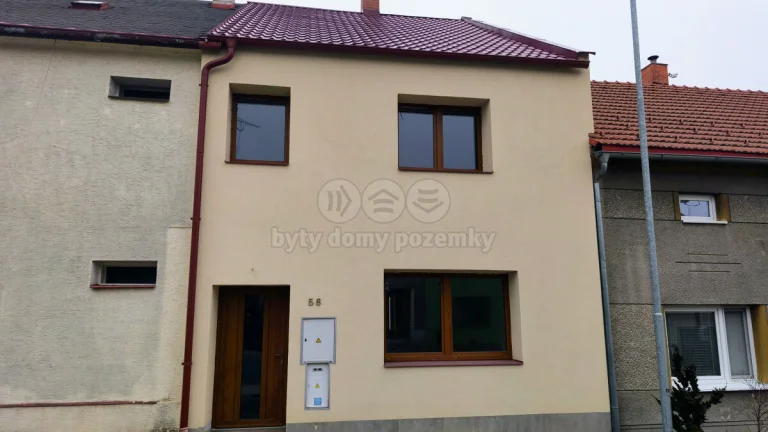 Prodej rodinného domu, 130 m², Buk