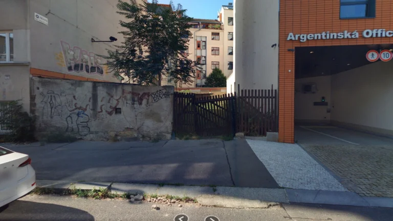 Garáž Praha 7 Holešovice