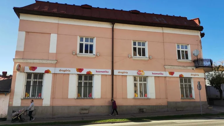 Predaj historickej budovy - Dom Módy na Nám. gen. M. R. Štef