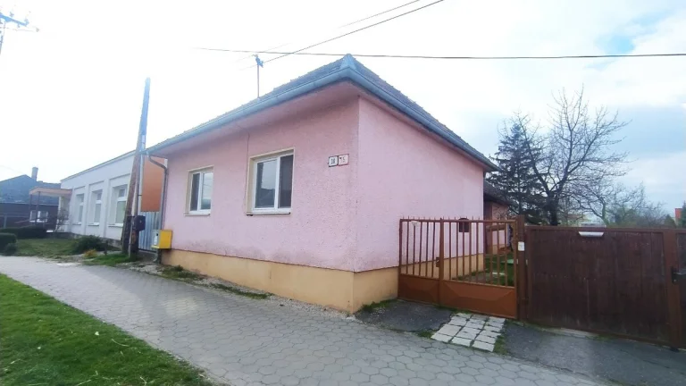 Rodinný dom Oslany