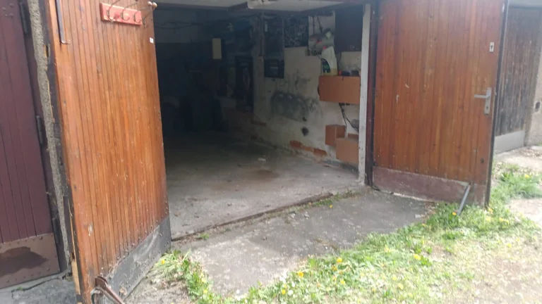 Pronajmu garáž v Porubě, Lvovská ul.
